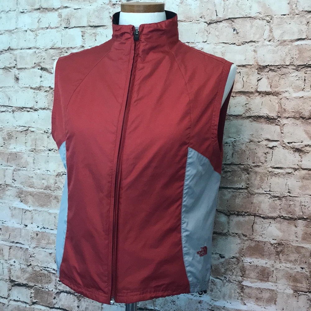 Awesome The North Face lightweight vest - Picture 2 of 8